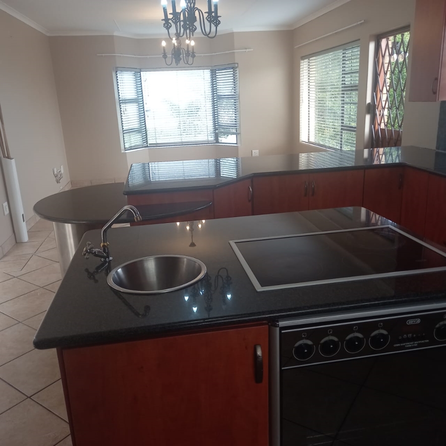 To Let 3 Bedroom Property for Rent in Reebok Western Cape